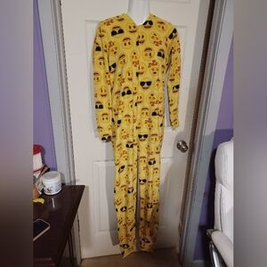 Emoji Print Kids Pajamas - Yellow Size M #355